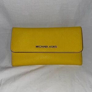Michael Kors | Jet Set Wallet Yellow